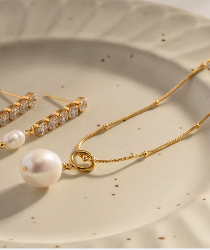 Vivienne Necklace