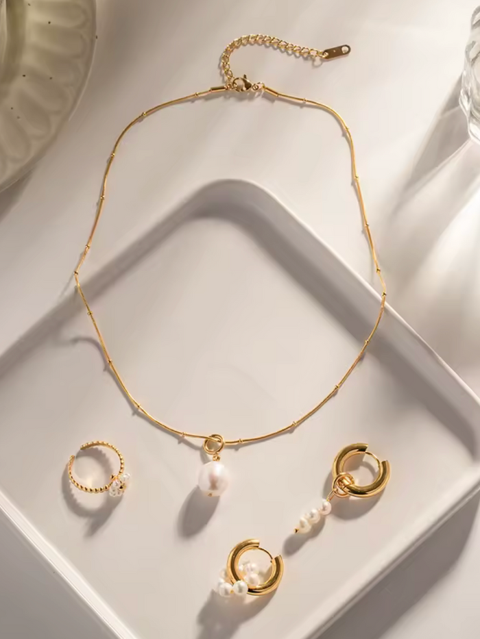 Vivienne Necklace