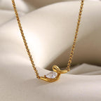 Celeste Necklace – produktbild på tyg