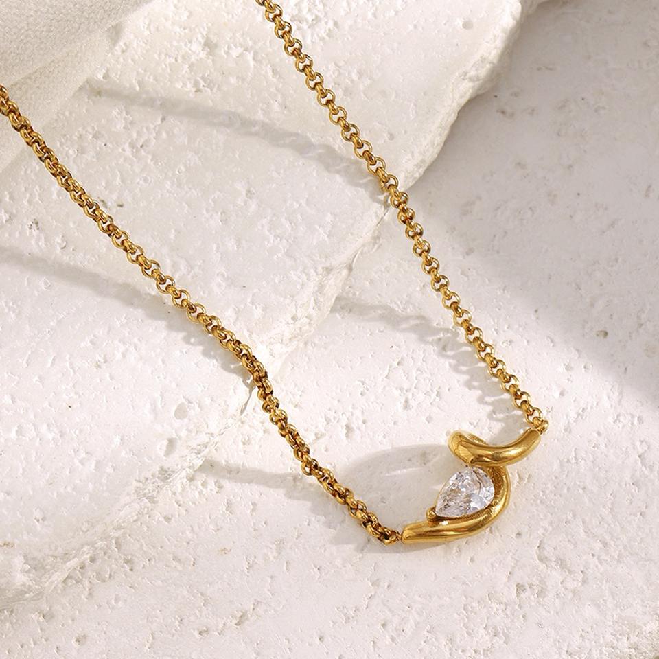 Celeste Necklace – alternativ vinkel