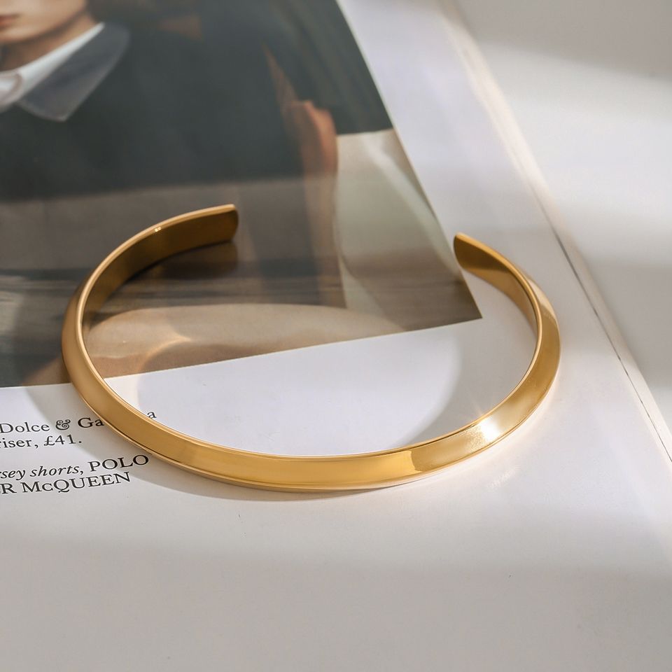 Margot Cuff – detaljer och alternativ vinkel